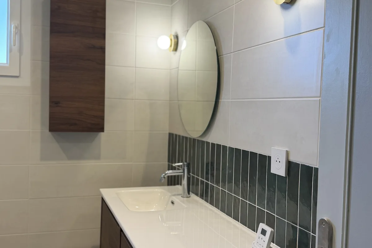 Après - Rénovation complète d’une salle de bains à Orgères