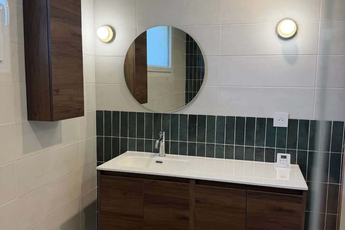 Après - Rénovation complète d’une salle de bains à Orgères