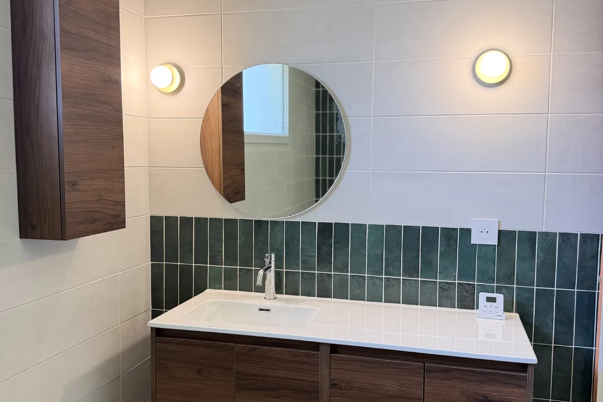 Après - Rénovation complète d’une salle de bains à Orgères
