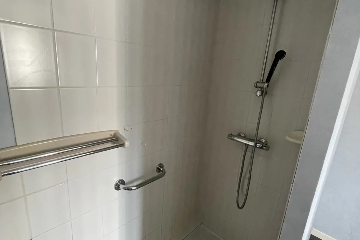 Avant - Transformation complète de la salle d&rsquo;eau