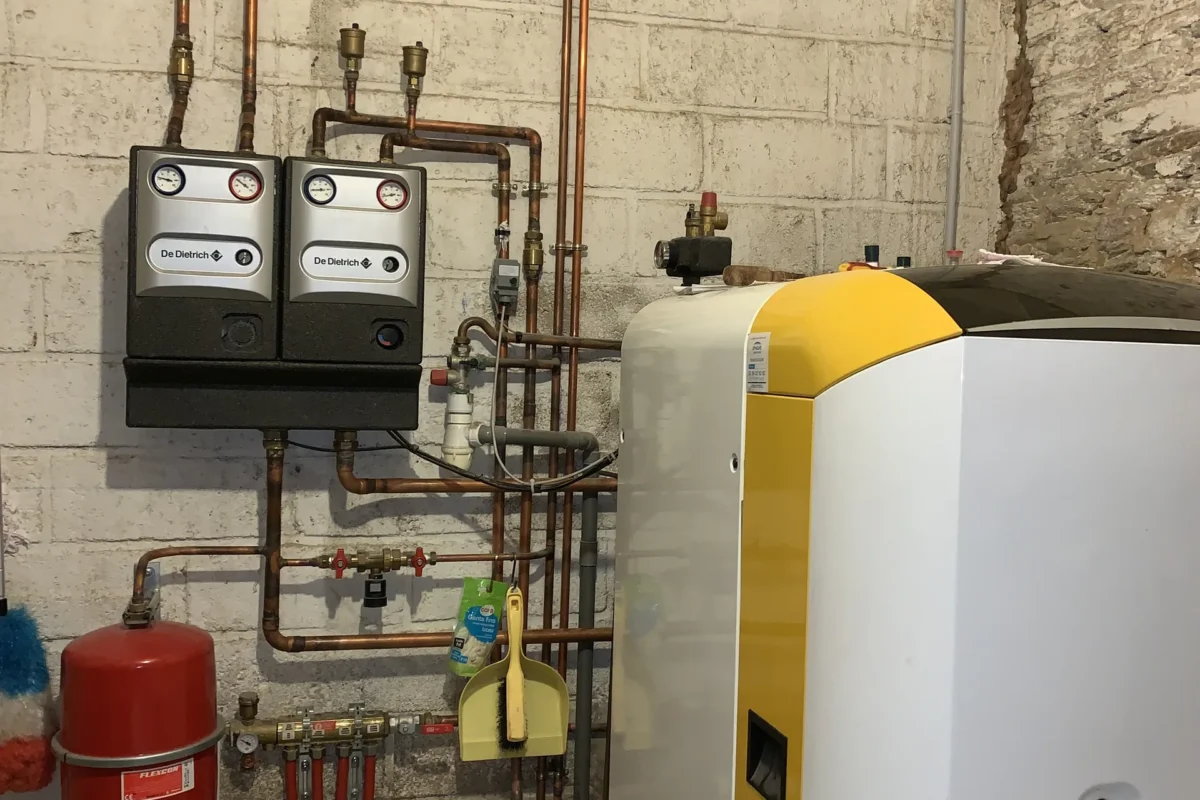 Avant - Remplacement de chaudière fioul par pompe à chaleur